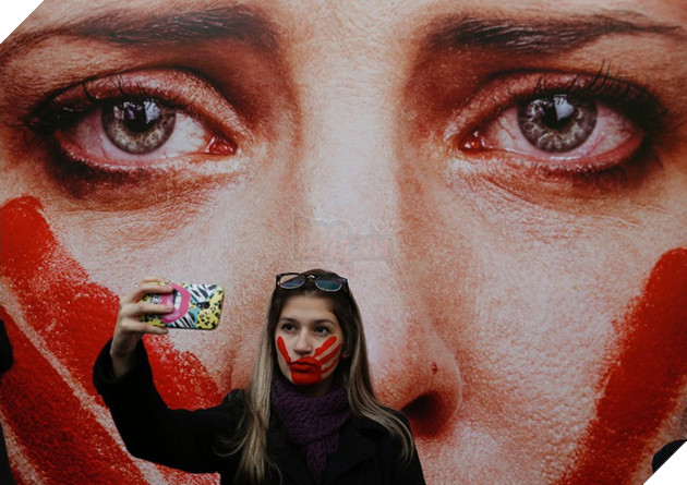 Những bức ảnh selfie nổi tiếng nhất năm 2016 - Ảnh 18.