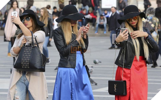 Những bức ảnh selfie nổi tiếng nhất năm 2016 - Ảnh 15.