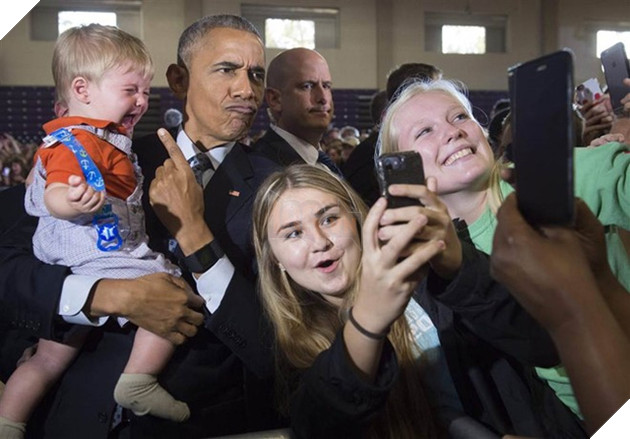 Những bức ảnh selfie nổi tiếng nhất năm 2016 - Ảnh 1.