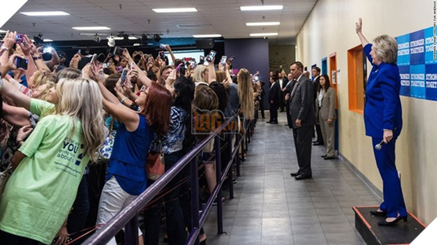 Những bức ảnh selfie nổi tiếng nhất năm 2016 - Ảnh 9.