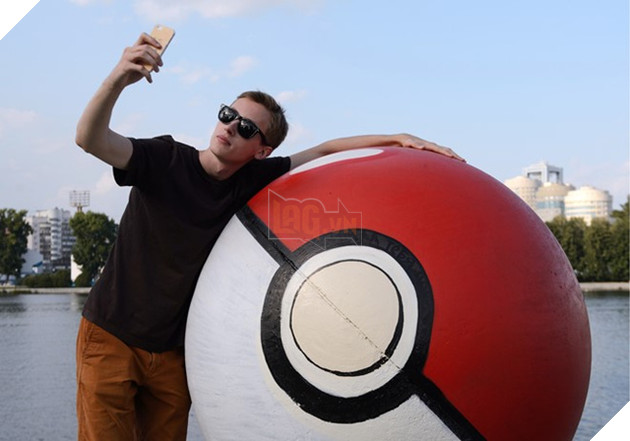 Những bức ảnh selfie nổi tiếng nhất năm 2016 - Ảnh 4.