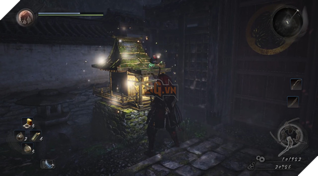 
Lên cấp và sử dụng điểm thu thập được ở các ngôi miếu tương tự như Bonfire của Dark Souls.
