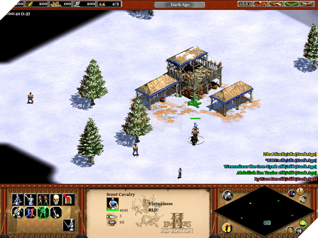 
Các bạn hãy để ý trên mini map, nếu chọn chủng tộc Việt Nam, bạn có thể nhìn thấy vị trí nhà đối phương mà không cần đi dò.

