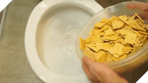 Loạt kênh YouTube điên rồ chẳng hiểu vì sao lại có trên đời này - Ảnh 3.