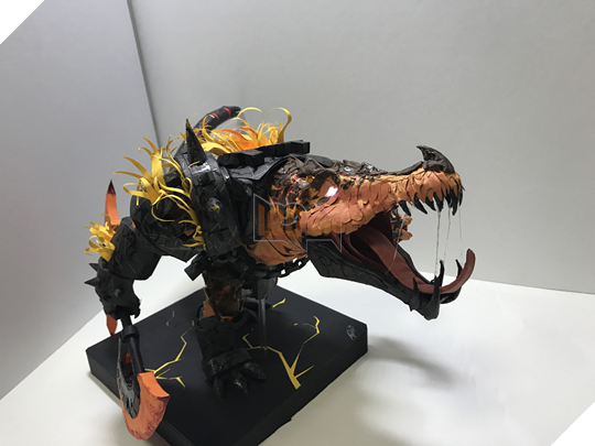 LMHT: Ngắm Renekton Hủy Diệt được làm bằng giấy, phát sáng trong đêm