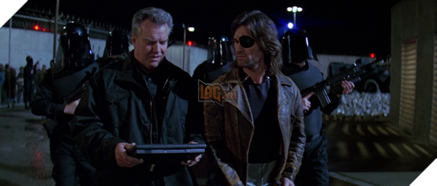 10 bộ phim khoa học viễn tưởng nổi tiếng có dự đoán sai lầm về tương lai