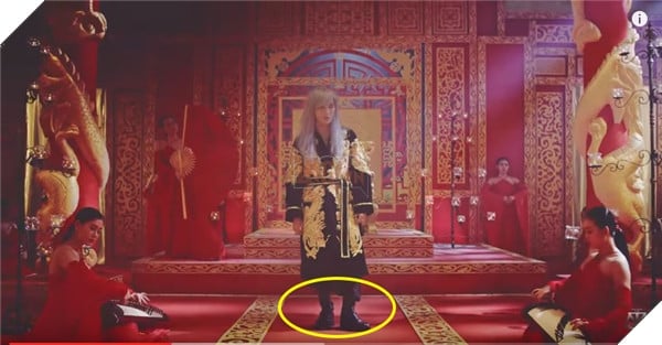 Một vài phân cảnh trong MV mới của Sơn Tùng.