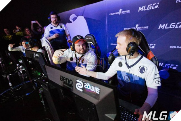 Giải đấu game độc đoán như thế này thì biến mất là quá xứng đáng!