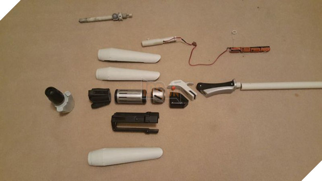 Chiêm ngưỡng trượng của Mercy ngoài đời thật xoay được như trong game, có cả hướng dẫn chế tạo