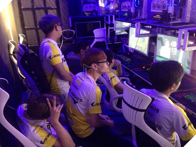 MDCS Mùa Xuân 2017: Gigabyte Marines đại thắng, ROG Friends chót bảng 2