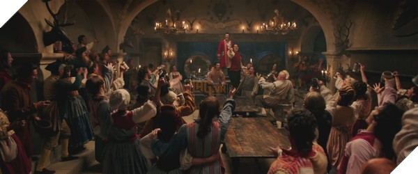 Xem Gaston và LeFou song ca trong video mới của Beauty and the Beast