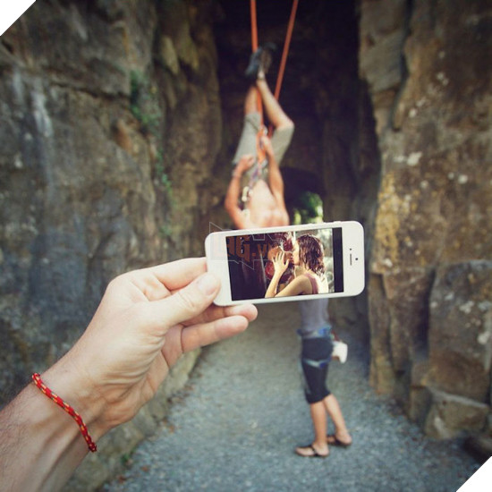 Chỉ với một chiếc iPhone, phù thủy này đã đưa phim ảnh ra thế giới thực - Ảnh 19.