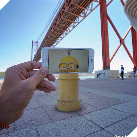 Chỉ với một chiếc iPhone, phù thủy này đã đưa phim ảnh ra thế giới thực - Ảnh 3.