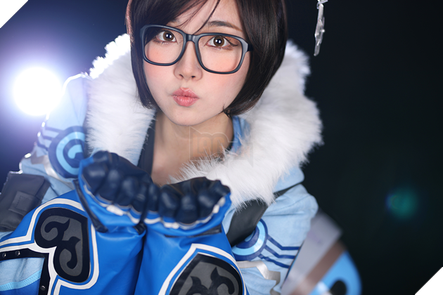 Overwatch: Cô nàng cosplay Mei Bae gần như hoàn hảo