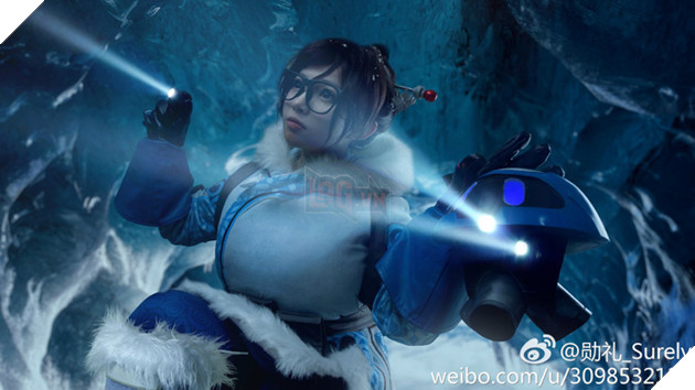 Ngỡ ngàng với bộ ảnh cosplay Mei (Overwatch) được chụp ở tận Bắc Cực
