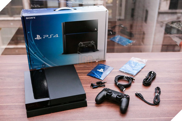 Nhân ngày Nintendo Switch ra mắt PS4 giảm giá mạnh, lại còn "đá đểu" Nintendo