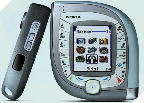 8 chiếc điện thoại xấu đau đớn không bao giờ nên xuất hiện thì hơn - Ảnh 7.