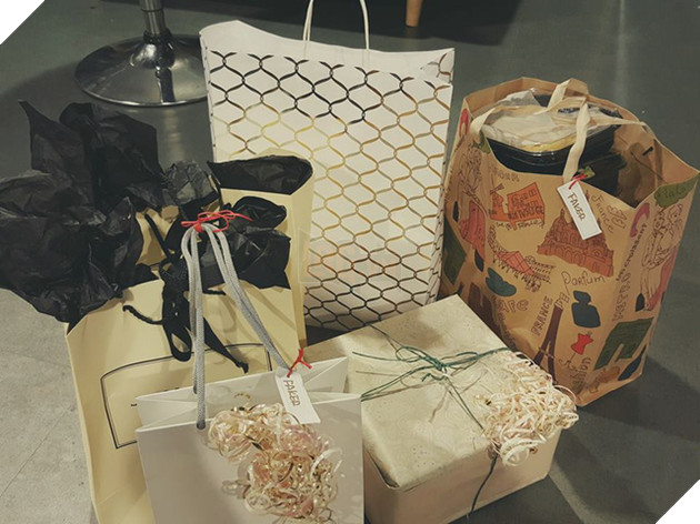 Thắng JAG không mấy ấn tượng, Faker vẫn được fan tặng quà khủng khiến ai nhìn cũng thèm thuồng