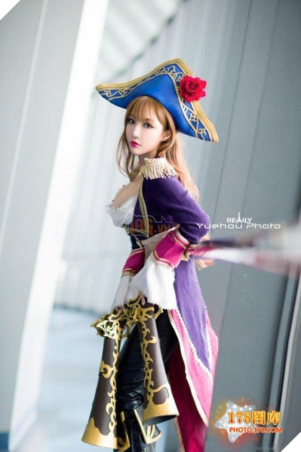 Cosplay Xạ Thủ Miss Fortune tuyệt đẹp khiến bạn nguyện cả đời đi làm Support