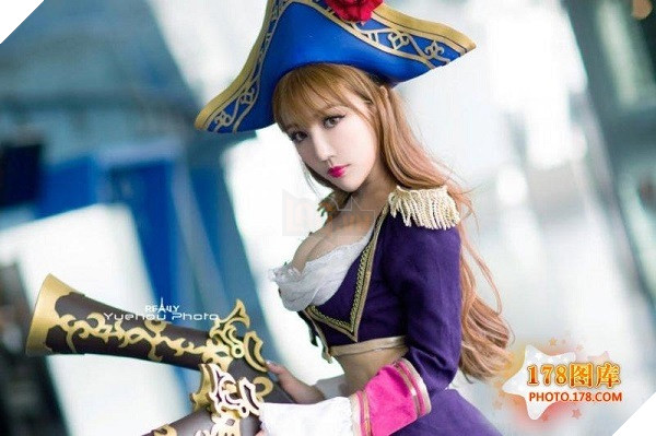 Cosplay Xạ Thủ Miss Fortune tuyệt đẹp khiến bạn nguyện cả đời đi làm Support