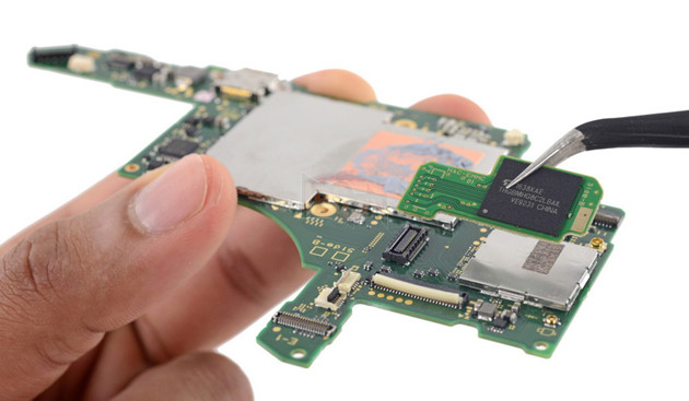 Tháo bung Nintendo Switch: Thiết kế từ NVIDIA, tản nhiệt chất lỏng, 8/10 điểm iFixit 12