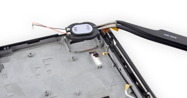 Tháo bung Nintendo Switch: Thiết kế từ NVIDIA, tản nhiệt chất lỏng, 8/10 điểm iFixit 14