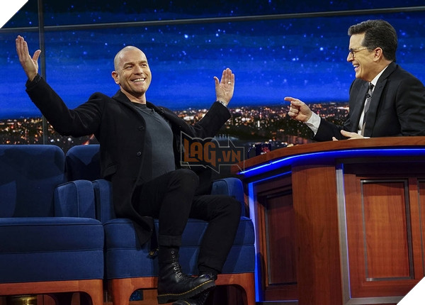 Diễn viên phim Beauty and The Beast phản hồi về những tranh cãi xoay quanh nhân vật LeFou