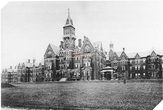 Sốc với truyện kinh dị có thật tại 3 trại thương điên đã tạo cảm hứng cho "Outlast"