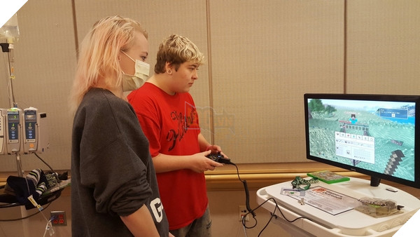 Tổ chức từ thiện Gamers Outreach hỗ trợ trẻ em tại Bệnh viện nhi Seattle