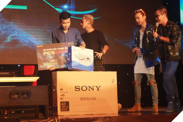 Sony M.A.G Show - Cả sân khấu nóng dần theo từng sự kiện. 9