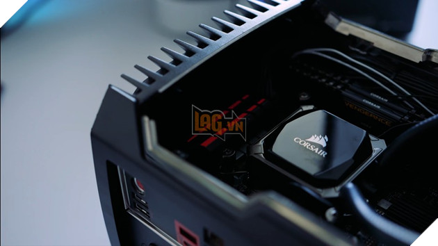 Corsair giới thiệu PC gaming siêu nhỏ gọn có tích hợp tản nhiệt nước 7
