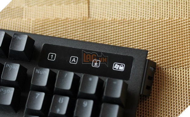 Đánh giá tổng quan bàn phím cơ I-rocks K60M Blue Cherry Switch 10