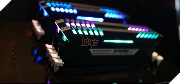 Corsair chính thức ra mắt kit RAM RGB rực rỡ