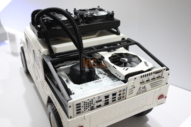 22 hệ thống PC quái dị, đẹp mắt và sáng tạo đến độ chẳng còn giống PC nữa