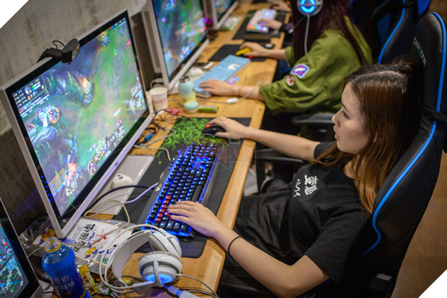 Góc khuất về nghề nữ game thủ: Nhan sắc quan trọng hơn trình độ 6