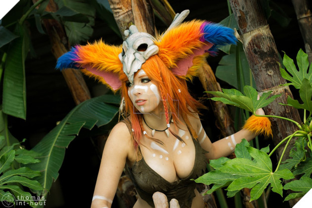 Cosplay Gnar nóng bỏng nhất trong lịch sử Liên Minh Huyền Thoại