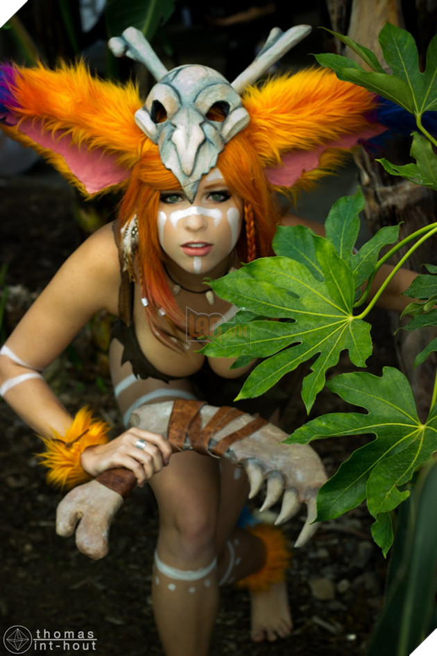 Cosplay Gnar nóng bỏng nhất trong lịch sử Liên Minh Huyền Thoại