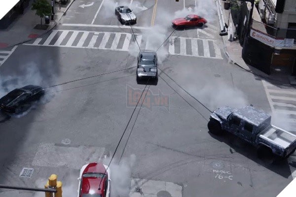 10 khoảnh khắc tuyệt vời nhất trong Fast and Furious 8 - Ảnh 6.