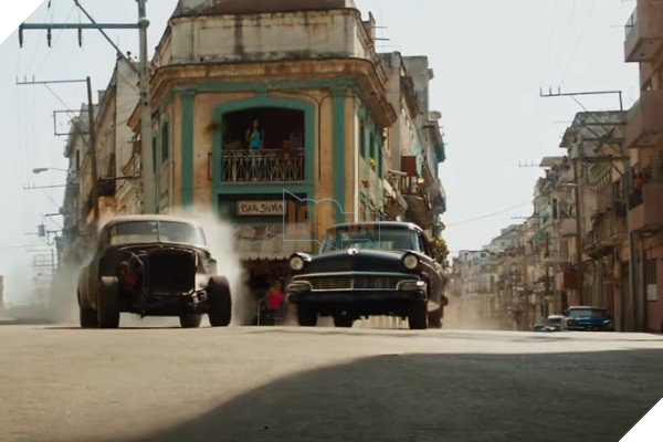 10 khoảnh khắc tuyệt vời nhất trong Fast and Furious 8 - Ảnh 2.