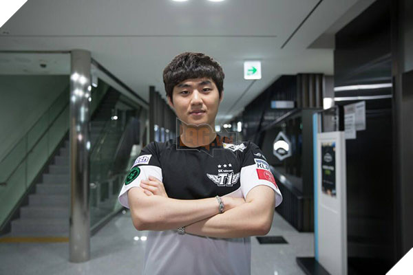 Ngắm nhìn dàn đồng phục của SKT T1 ngay trước thềm chung kết LCK Mùa Xuân 2017