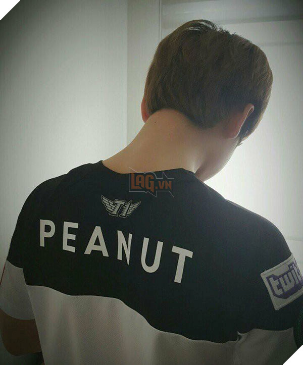 Ngắm nhìn dàn đồng phục của SKT T1 ngay trước thềm chung kết LCK Mùa Xuân 2017