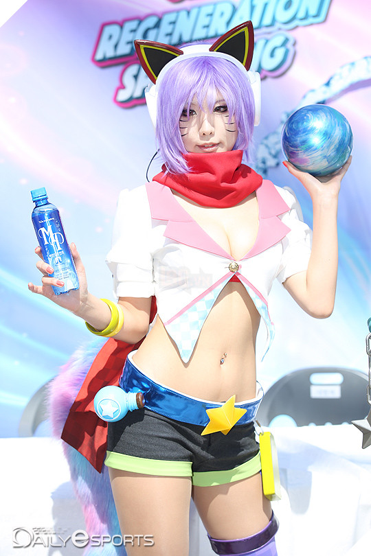 Trước khi siêu đại chiến giữa SKT và KT Rolster diễn ra, quang cảnh nơi thi đấu trông như thế này đây