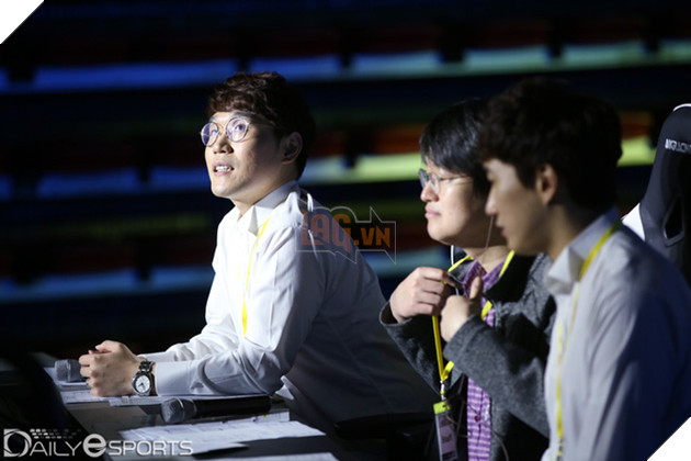 Trước khi siêu đại chiến giữa SKT và KT Rolster diễn ra, quang cảnh nơi thi đấu trông như thế này đây