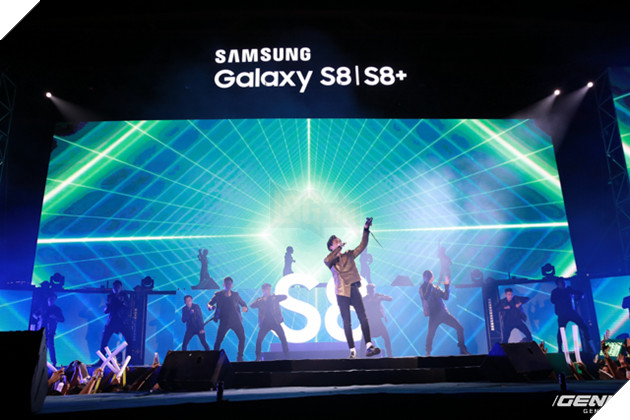 Nhìn lại những khoảnh khắc đẹp nhất trong buổi tiệc âm nhạc đỉnh cao cùng siêu phẩm Galaxy S8 tại Hà Nội 6