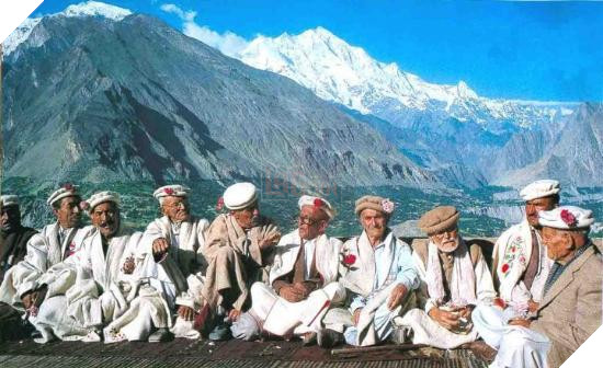 Vùng đất 900 năm không có ai mắc ung thư - Ảnh 1.