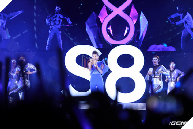 Nhìn lại những khoảnh khắc đẹp nhất trong buổi tiệc âm nhạc đỉnh cao cùng siêu phẩm Galaxy S8 tại Hà Nội 11