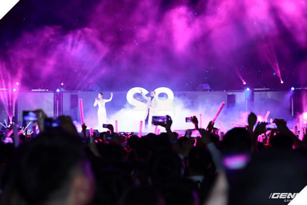 Nhìn lại những khoảnh khắc đẹp nhất trong buổi tiệc âm nhạc đỉnh cao cùng siêu phẩm Galaxy S8 tại Hà Nội 14