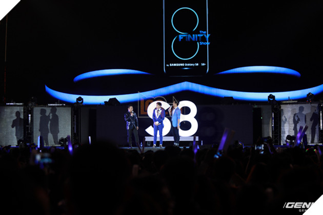 Nhìn lại những khoảnh khắc đẹp nhất trong buổi tiệc âm nhạc đỉnh cao cùng siêu phẩm Galaxy S8 tại Hà Nội 23
