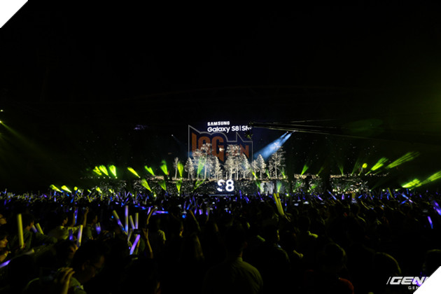 Nhìn lại những khoảnh khắc đẹp nhất trong buổi tiệc âm nhạc đỉnh cao cùng siêu phẩm Galaxy S8 tại Hà Nội 25