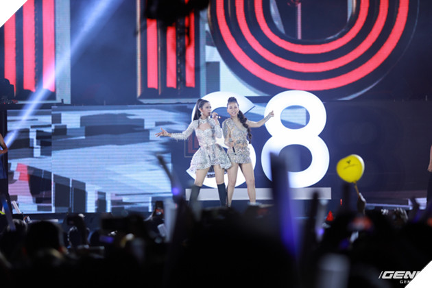 Nhìn lại những khoảnh khắc đẹp nhất trong buổi tiệc âm nhạc đỉnh cao cùng siêu phẩm Galaxy S8 tại Hà Nội 27